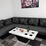 With Parking Space - 22434 Appartement *