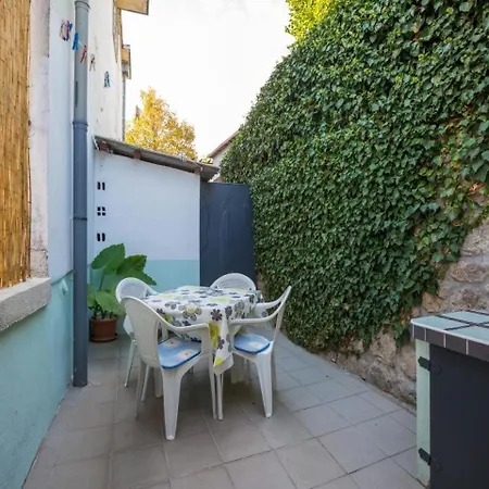 Appartement With Parking Space - 22434 Crikvenica