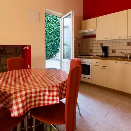 With Parking Space - 22434 Crikvenica